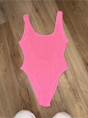 miami Pink scrunch Scoop Neck Bodysuit